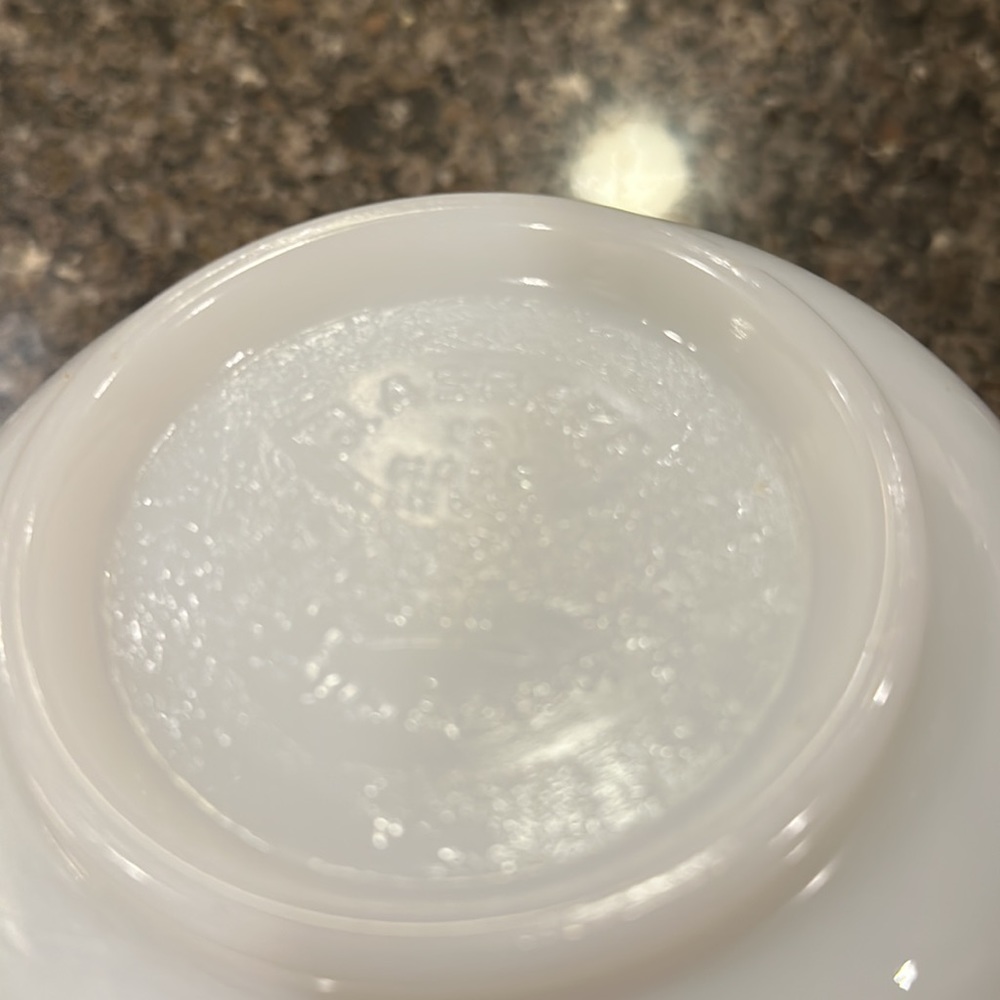 Vintage Mixing bowl made in USA glasbake sunbeam - Picture 2 of 6